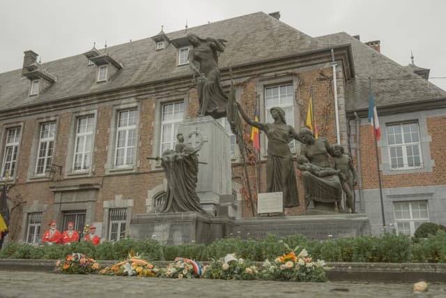 1763388335107-77ab1f16-9224-438b-b49d-110df524c55e