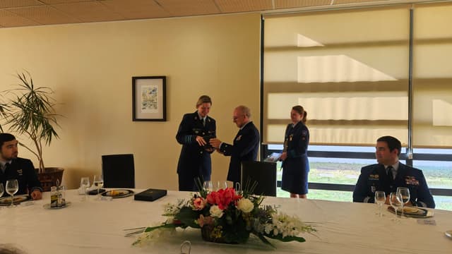 1763563883224-e4b194cb-5a35-4f83-9dd0-ae31ed2e9090