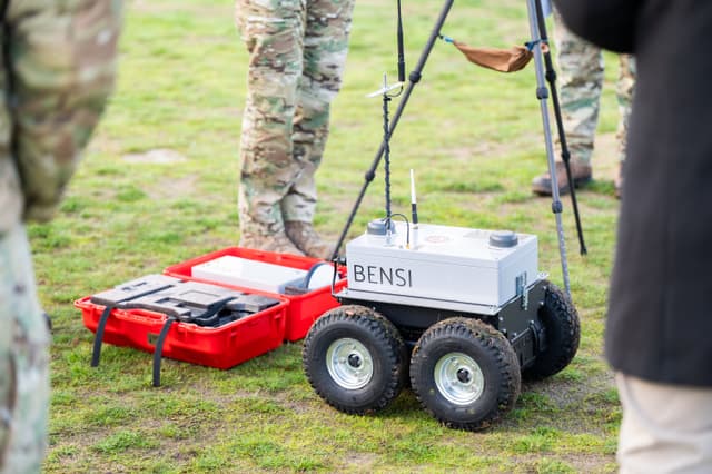 1764248758467-a5a64f42-051e-41a6-b5f7-25181b68de45