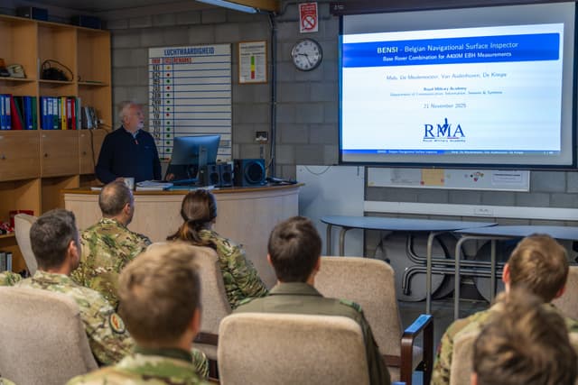 1764248759722-25a24983-c9d3-426c-ae36-eff8fd4967a3