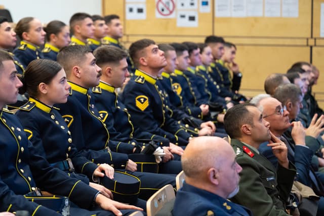 1764947659441-9b6d8554-31a2-46c7-9415-d679476368ac